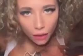 Yololary And Her Best Friend Fucking Threesome In The Toilet