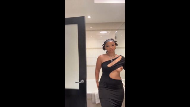 Chloe Bailey Exposed Her Nipple In Live Stream