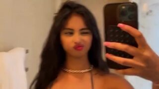 Me0wbbygirl Shows Off Her Huge Tits In The Bathroom
